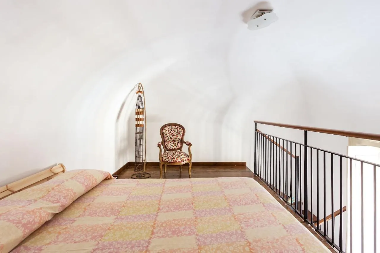Casa Vacanze A Pochi Passi Da Villa Bellini Katania 0*,  Włochy