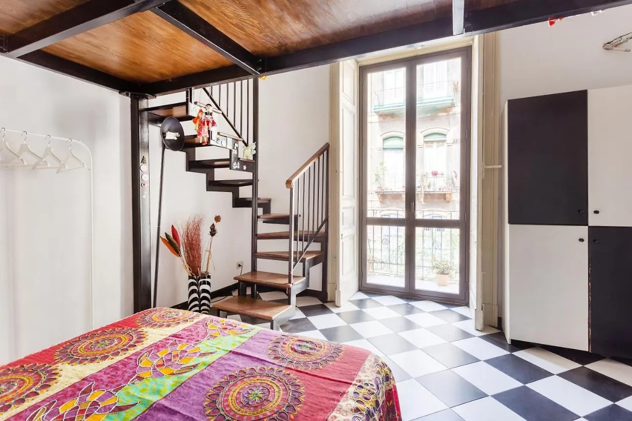 Appartamento Casa vacanze a pochi passi da Villa Bellini Catania Italia